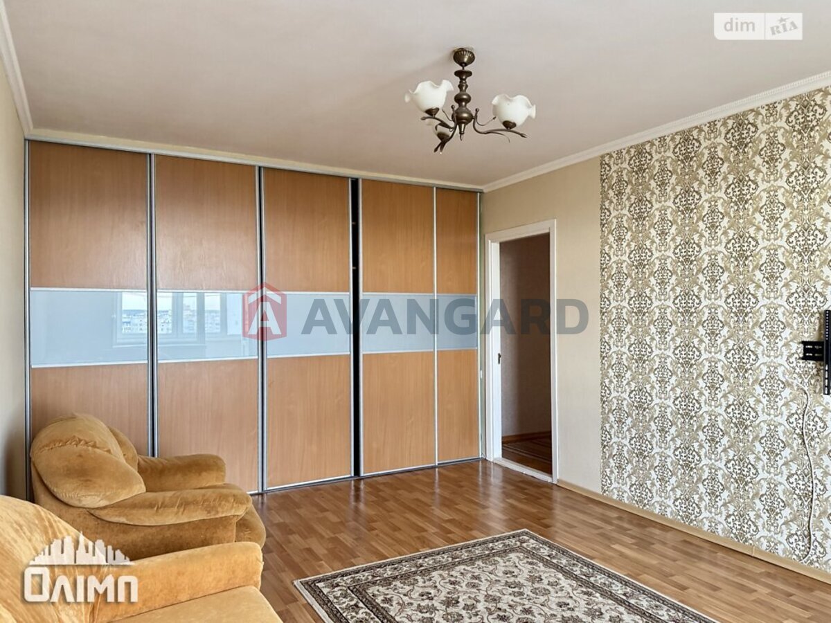 2 ����. ��������, 68/33/11 ��. �., 8/9 ���� ���� 1