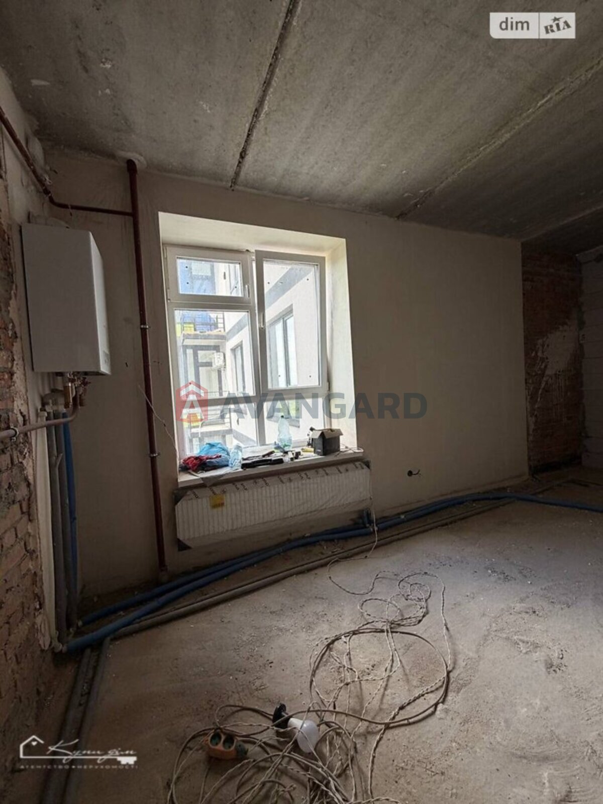 3 ����. ��������, 103/-/- ��. �., 8/9 ���� ���� 11