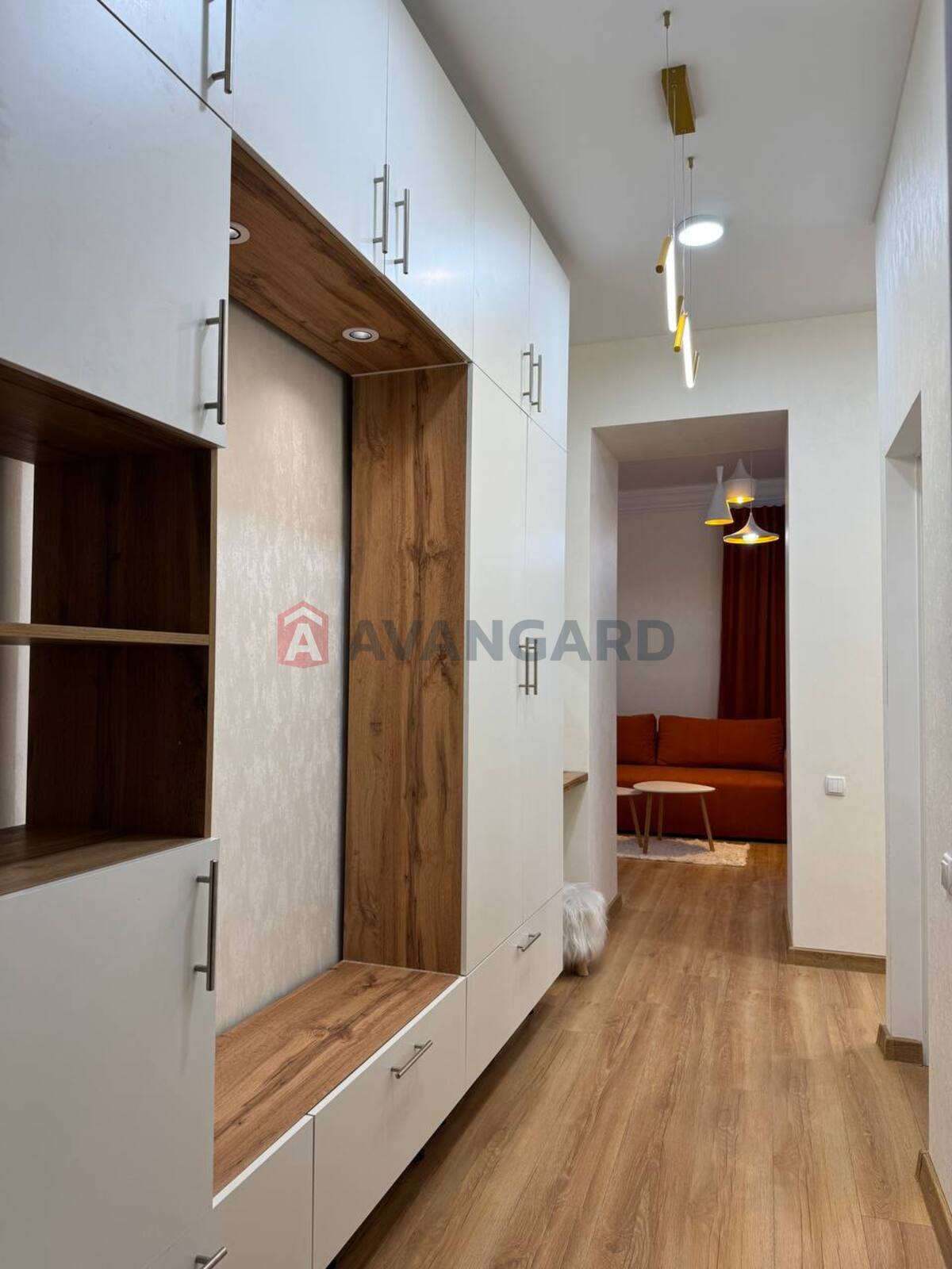 3 . , 70/-/8 . ., 4/5   16