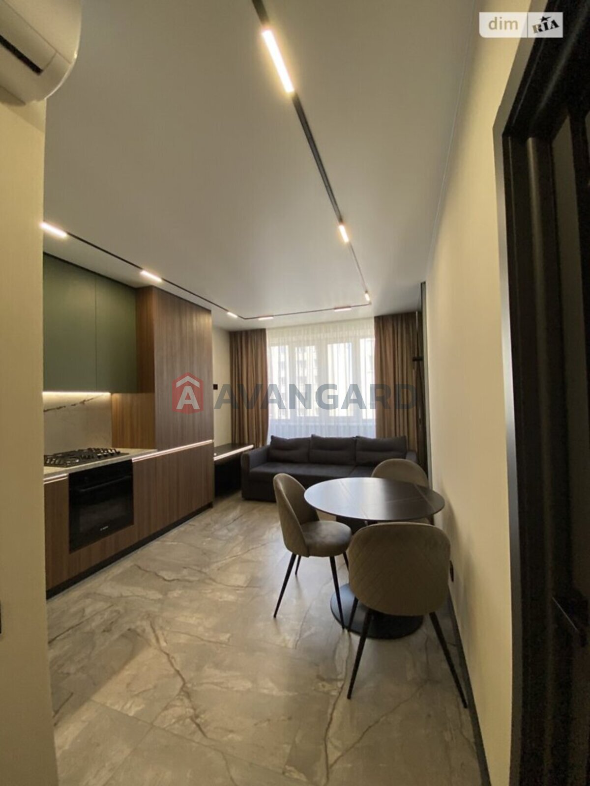 1 ��. ��������, 45/-/16 ��. �., 9/10 ������ ���� 10