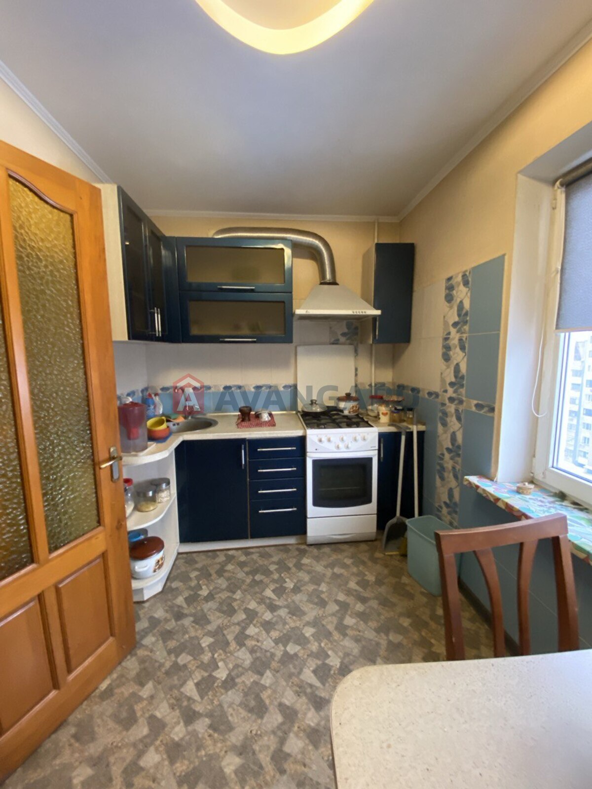 3 ��. ��������, 69/-/8 ��. �., 9/10 ������ ���� 1