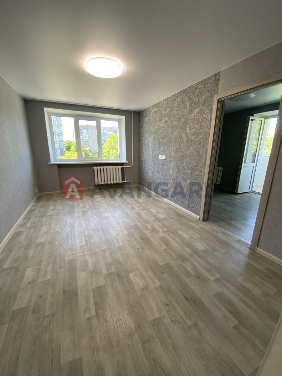 2 ����. ��������, 42/28/6 ��. �., 4/5 ���� ���� 10