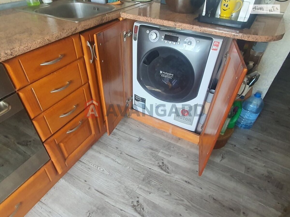 2 ����. ��������, 51/49/8 ��. �., 7/9 ���� ���� 7