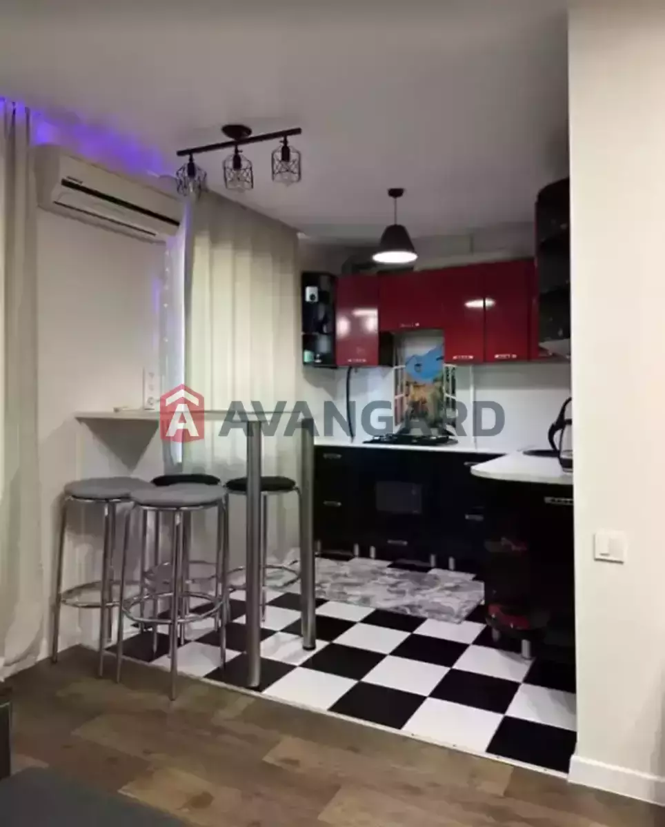 2 ��. ��������, 45/-/8 ��. �., 3/5 ������ ���� 1