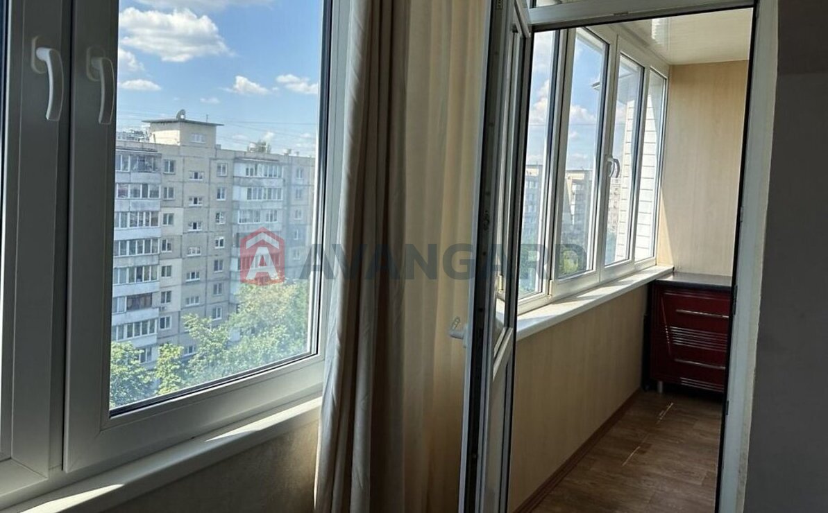 1 ��. ��������, 32/18/5 ��. �., 9/9 ������ ���� 15