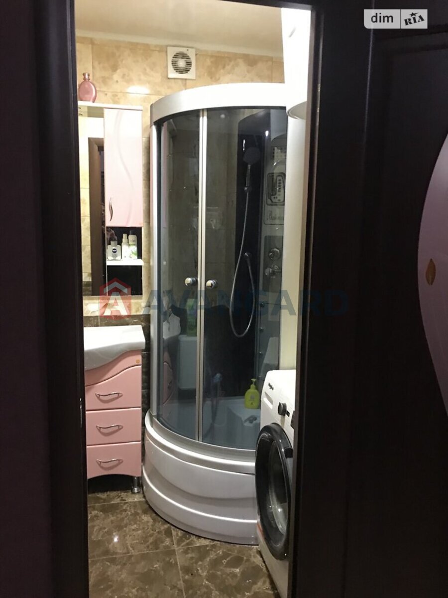 2 ��. ��������, 53/31/7 ��. �., 4/5 ������ ���� 8