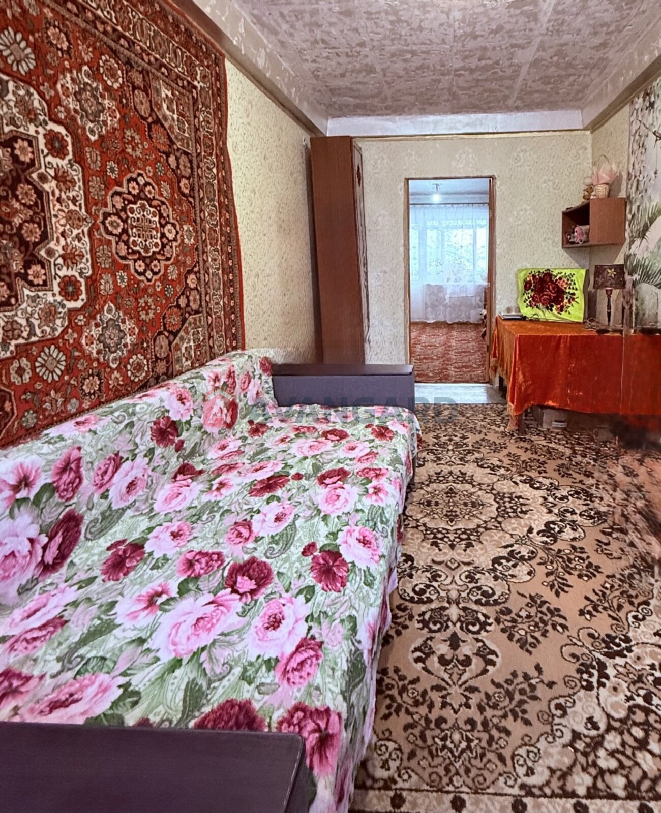 4 ��. ��������, 66/-/7 ��. �., 2/5 ������ ���� 9