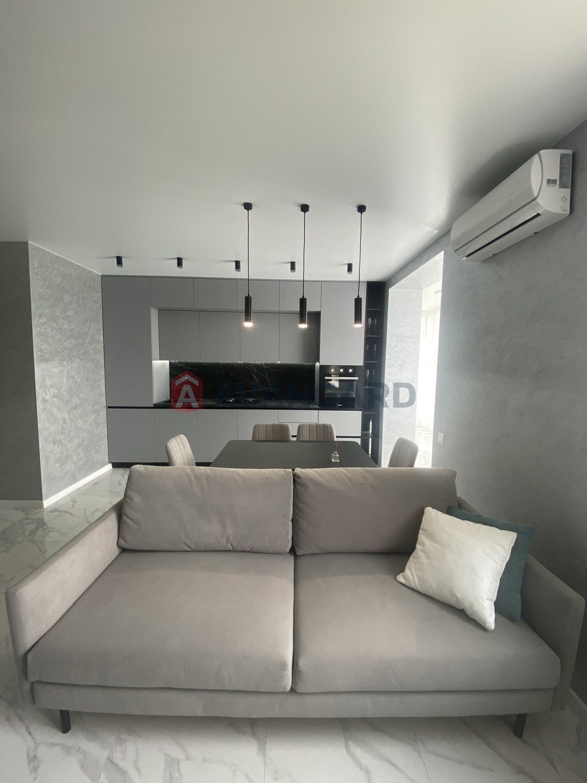 2 ��. ��������, 46/-/15 ��. �., 8/10 ������ ���� 23