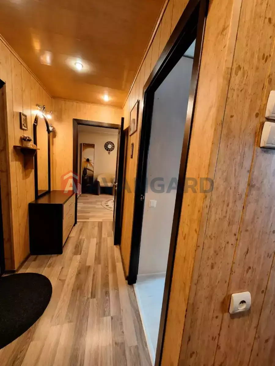 2 ��. ��������, 45/27/7 ��. �., 9/9 ������ ���� 16