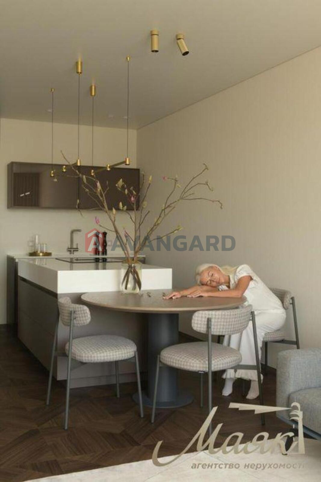 1 ��. ��������, 68/-/20 ��. �., 12/24 ������ ���� 17