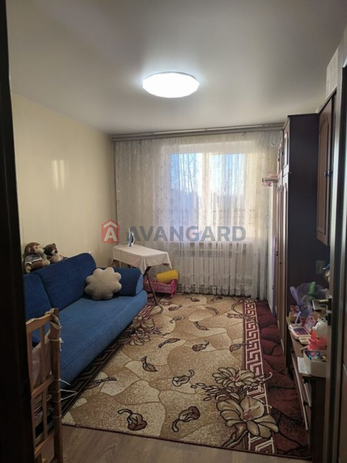 3 ����. ��������, 72/-/9 ��. �., 7/9 ���� ���� 4