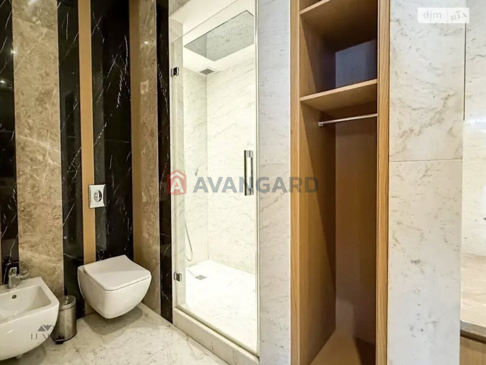 3 ��. ��������, 107/-/- ��. �., 4/14 ������ ���� 7