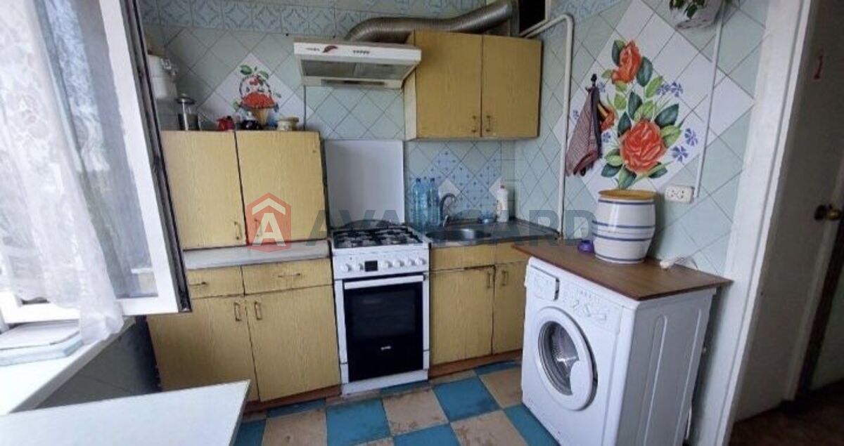 3 кім. квартира, 68/-/8 кв. м., 9/9 поверх фото 3 3 кім. квартира, 68/-/8 кв. м., 9/9 поверх фото 3