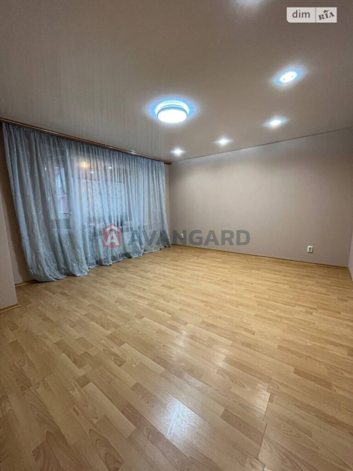 3 ��. ��������, 95/50/11 ��. �., 4/6 ������ ���� 5