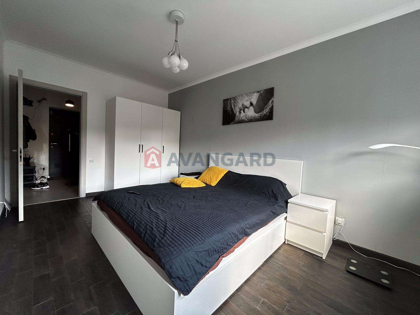 1 ����. ��������, 43/20/13 ��. �., 5/10 ���� ���� 11