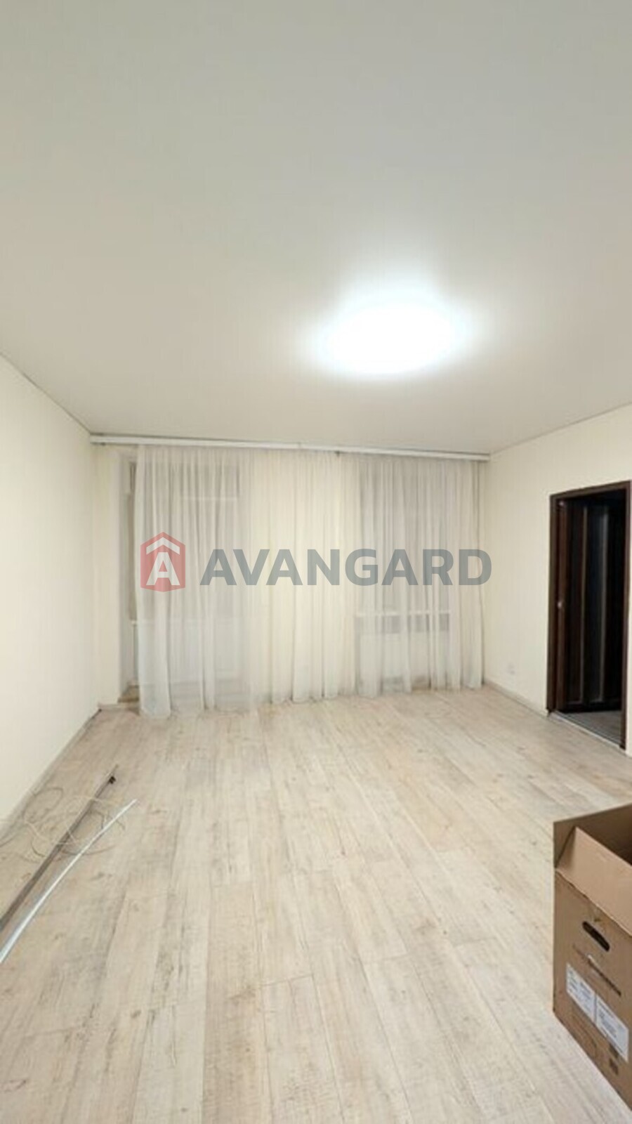 3 ��. ��������, 70/-/7 ��. �., 2/5 ������ ���� 3