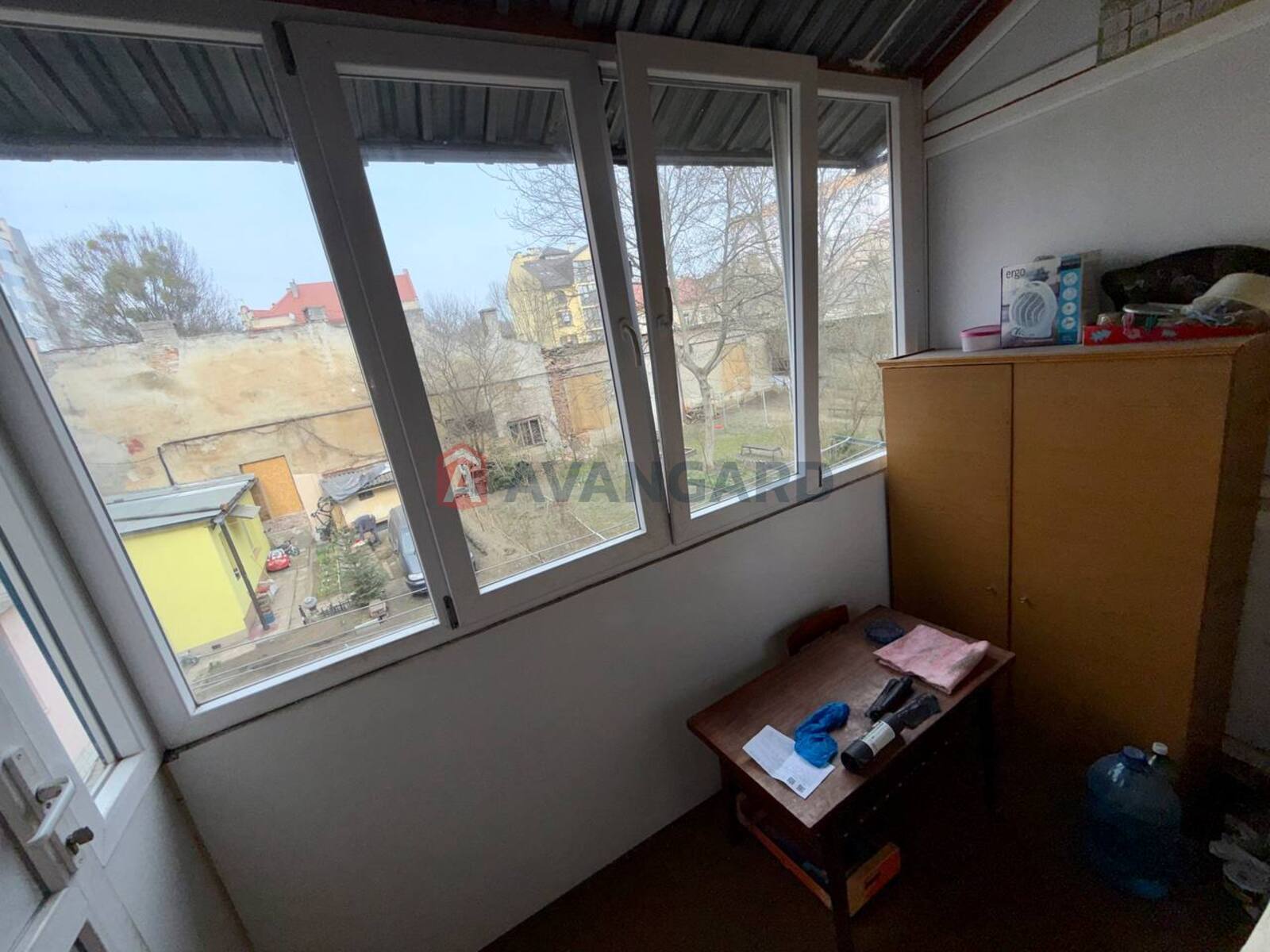 1 ��. ��������, 30/17/10 ��. �., 2/3 ������ ���� 11