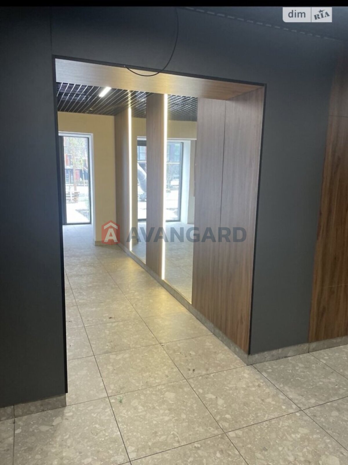 2 ��. ��������, 68/34/16 ��. �., 8/10 ������ ���� 6