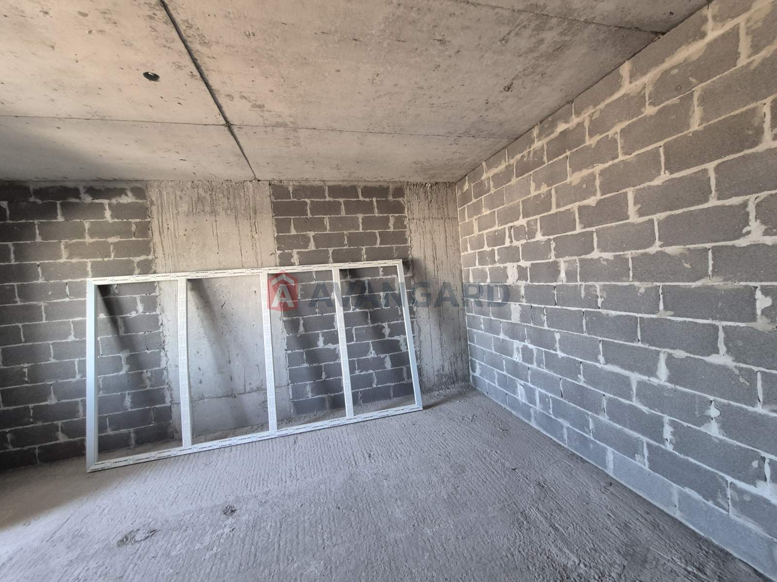 2 ��. ��������, 62/-/9 ��. �., 17/20 ������ ���� 8