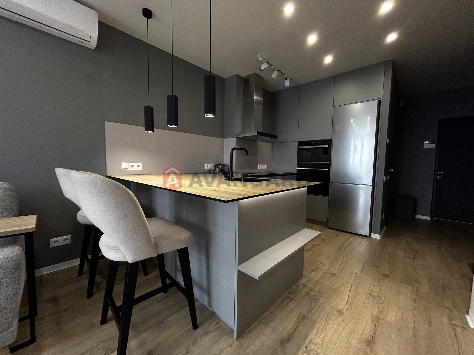 1 ����. ��������, 47/14/17 ��. �., 12/15 ���� ���� 2