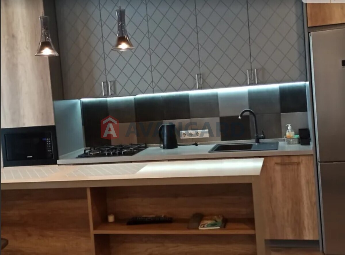 3 ��. ��������, 78/60/15 ��. �., 9/11 ������ ���� 10