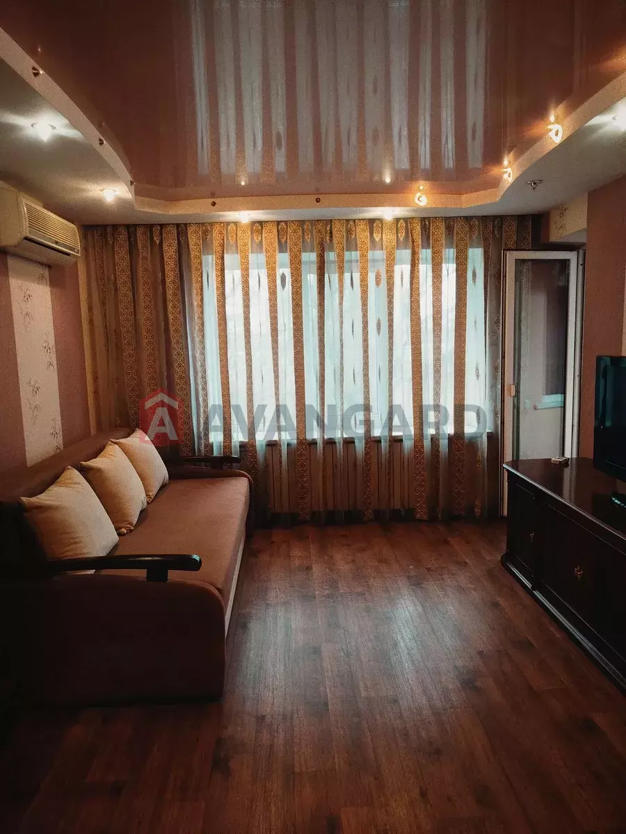 2 ��. ��������, 50/-/8 ��. �., 4/9 ������ ���� 2