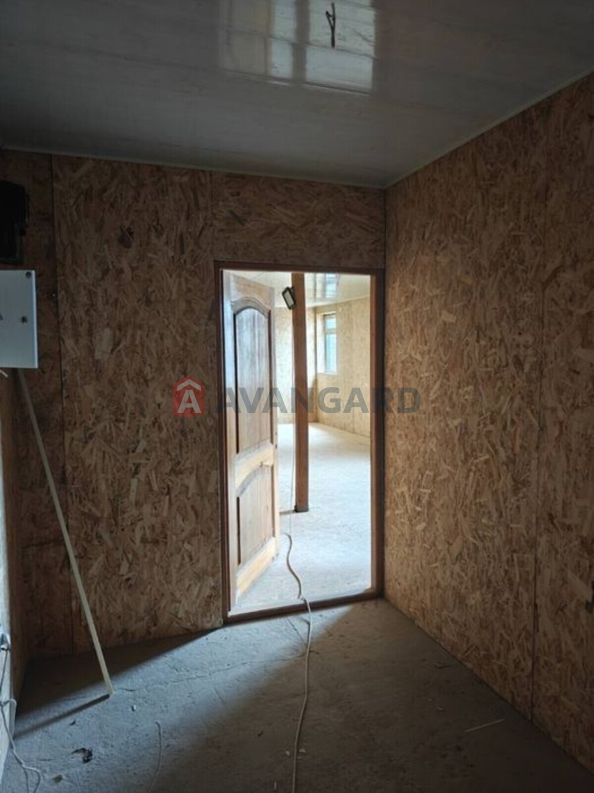 2 ��. ��������, 50/-/10 ��. �., 6/6 ������ ���� 3