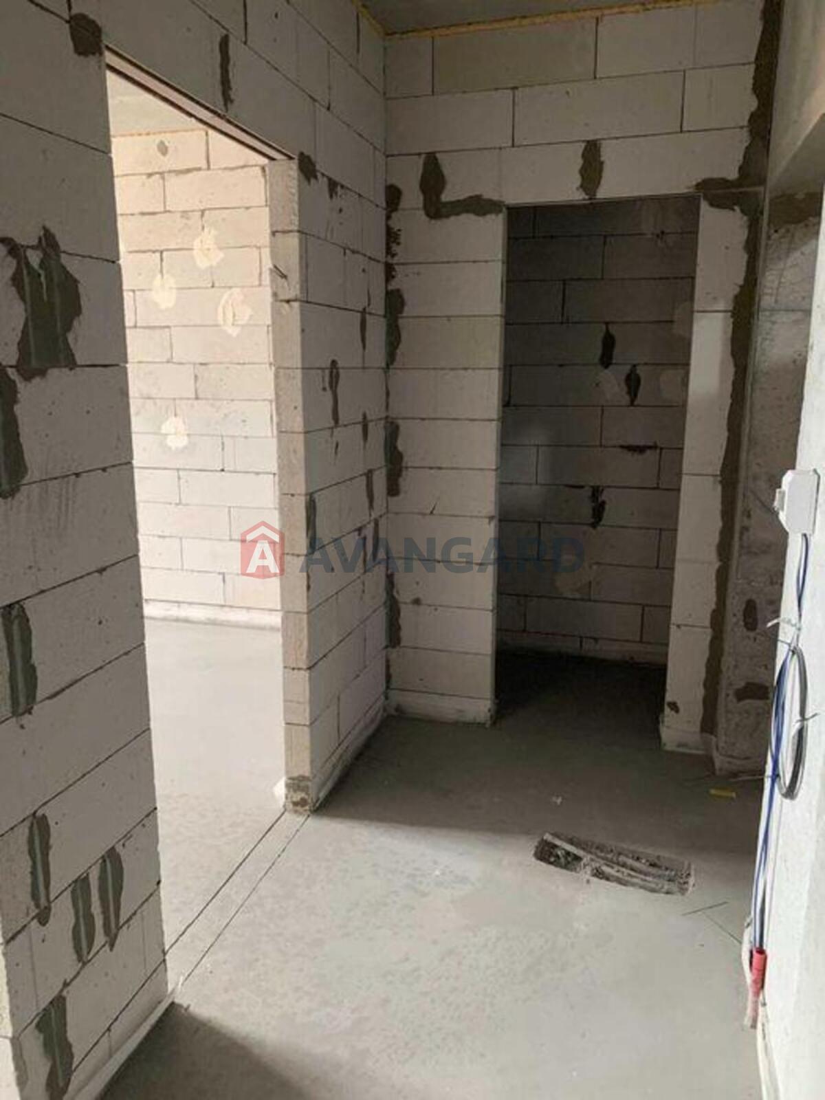 1 ����. ��������, 40/-/11 ��. �., 15/19 ���� ���� 14