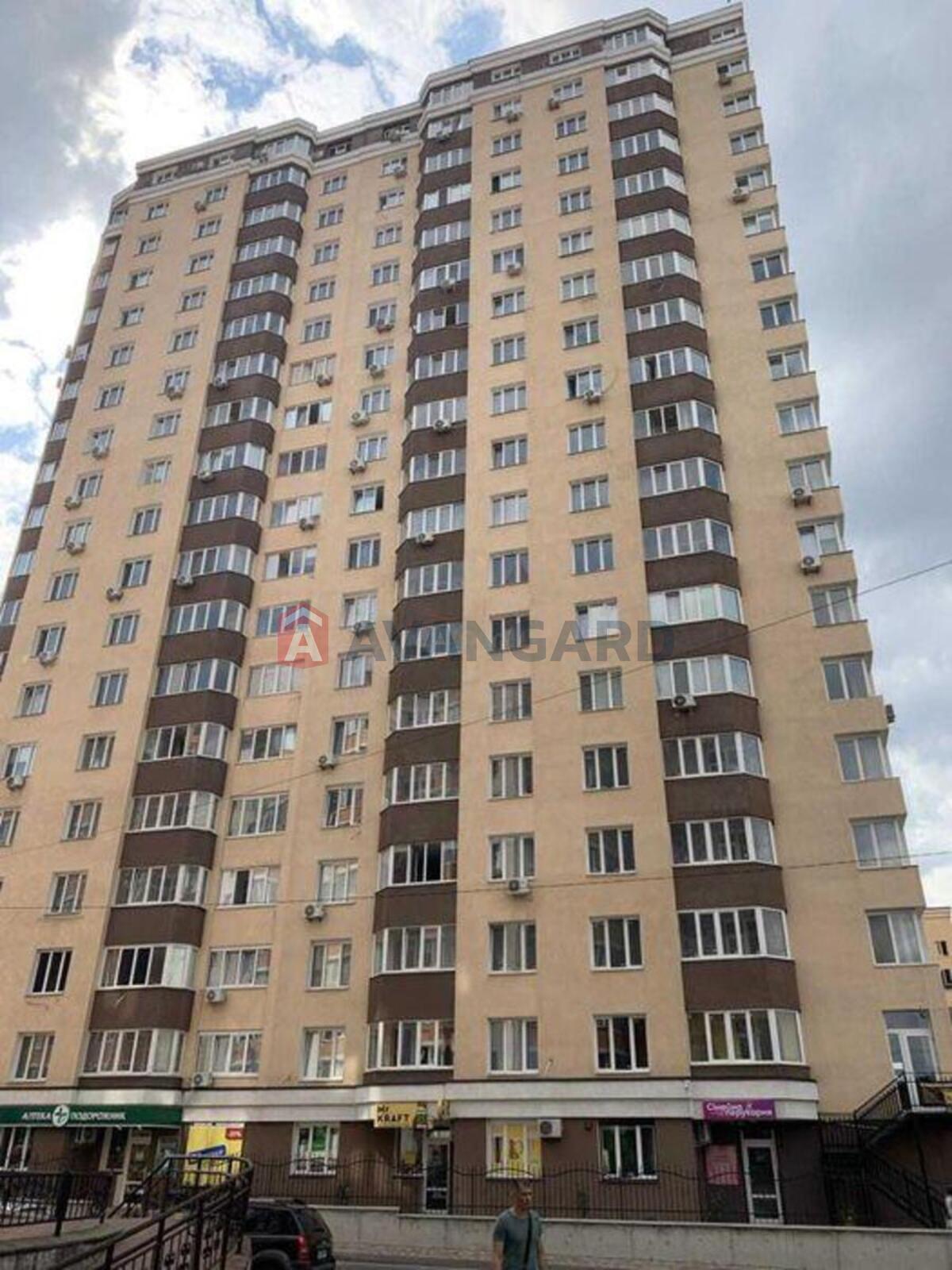 1 ����. ��������, 40/-/11 ��. �., 15/19 ���� ���� 1