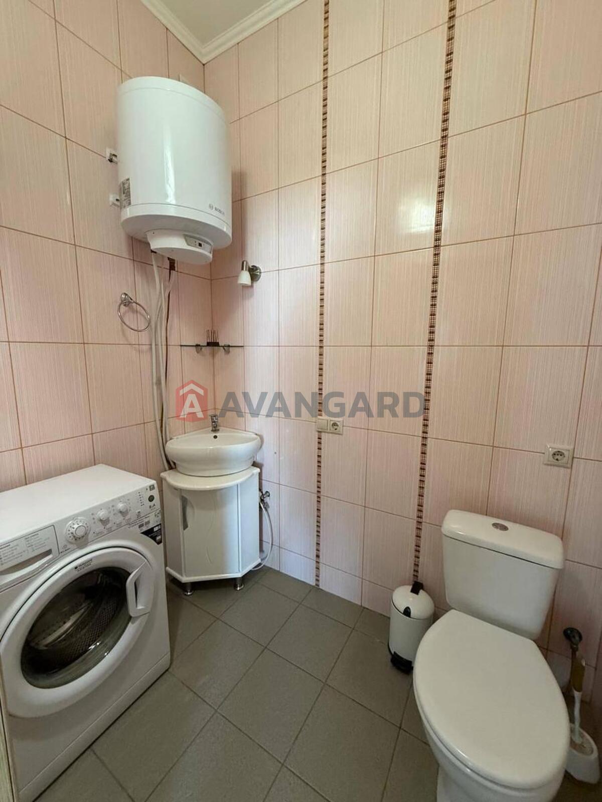 3 ��. ��������, 132/68/14 ��. �., 10/25 ������ ���� 7