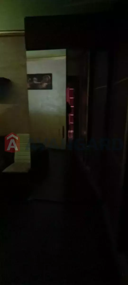 4 ����. ��������, 90/-/10 ��. �., 2/9 ���� ���� 4
