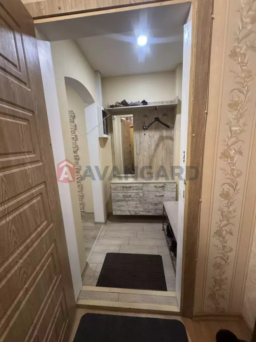 3 ��. ��������, 72/-/10 ��. �., 8/12 ������ ���� 7