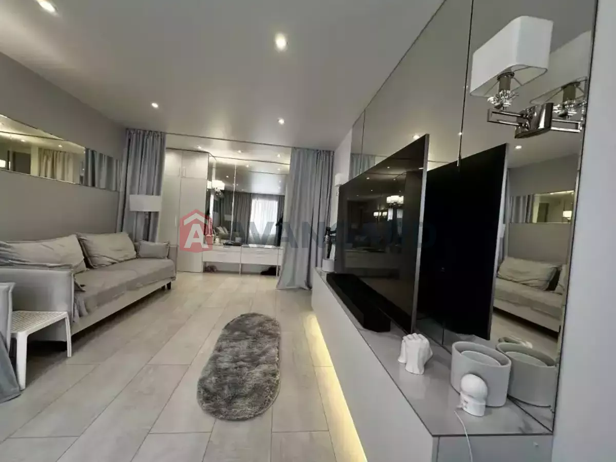 3 ��. ��������, 65/40/9 ��. �., 8/9 ������ ���� 2