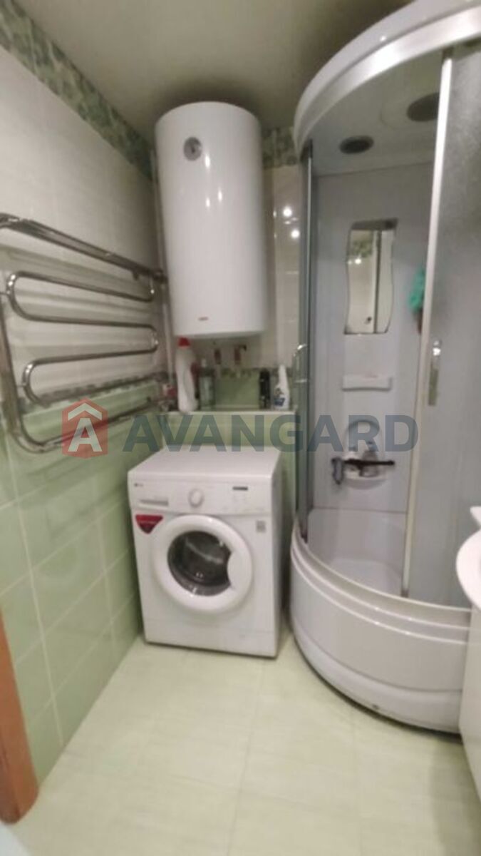 2 . , 50/-/9 . ., 4/9   5