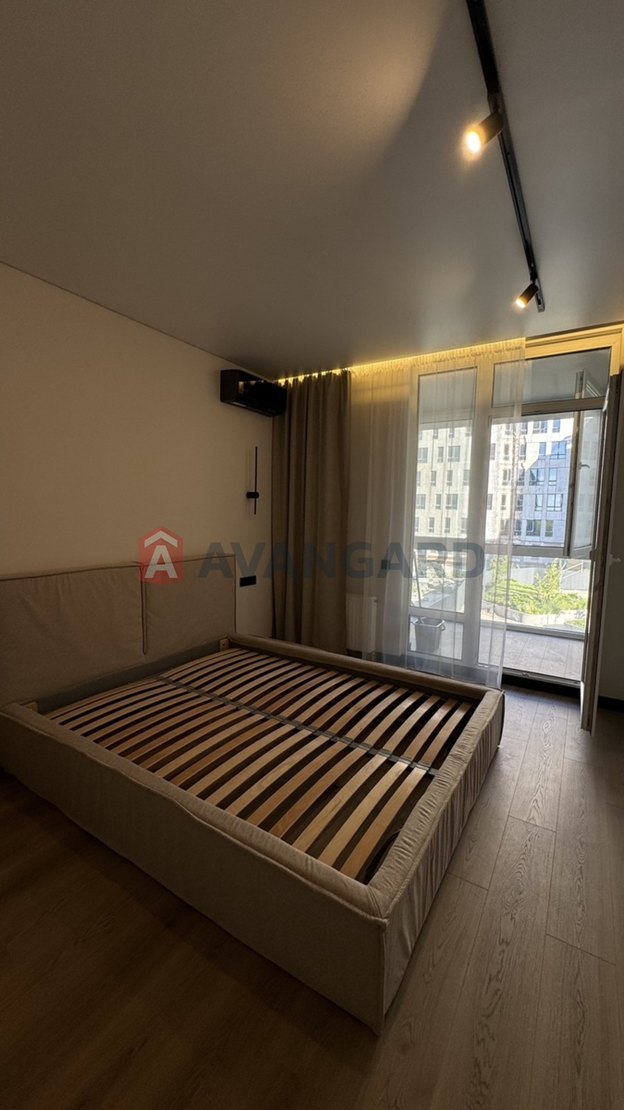 1 ��. ��������, 49/13/27 ��. �., 15/26 ������ ���� 5