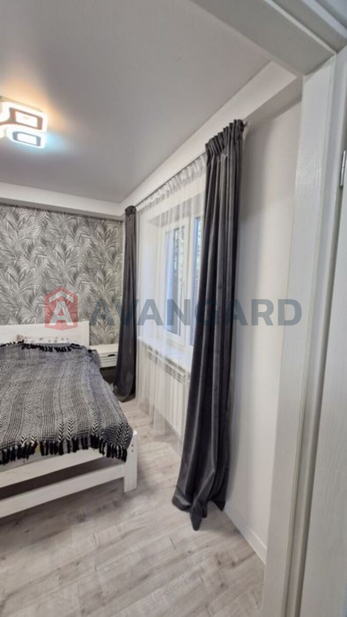 3 ����. ��������, 47/-/7 ��. �., 1/5 ���� ���� 10