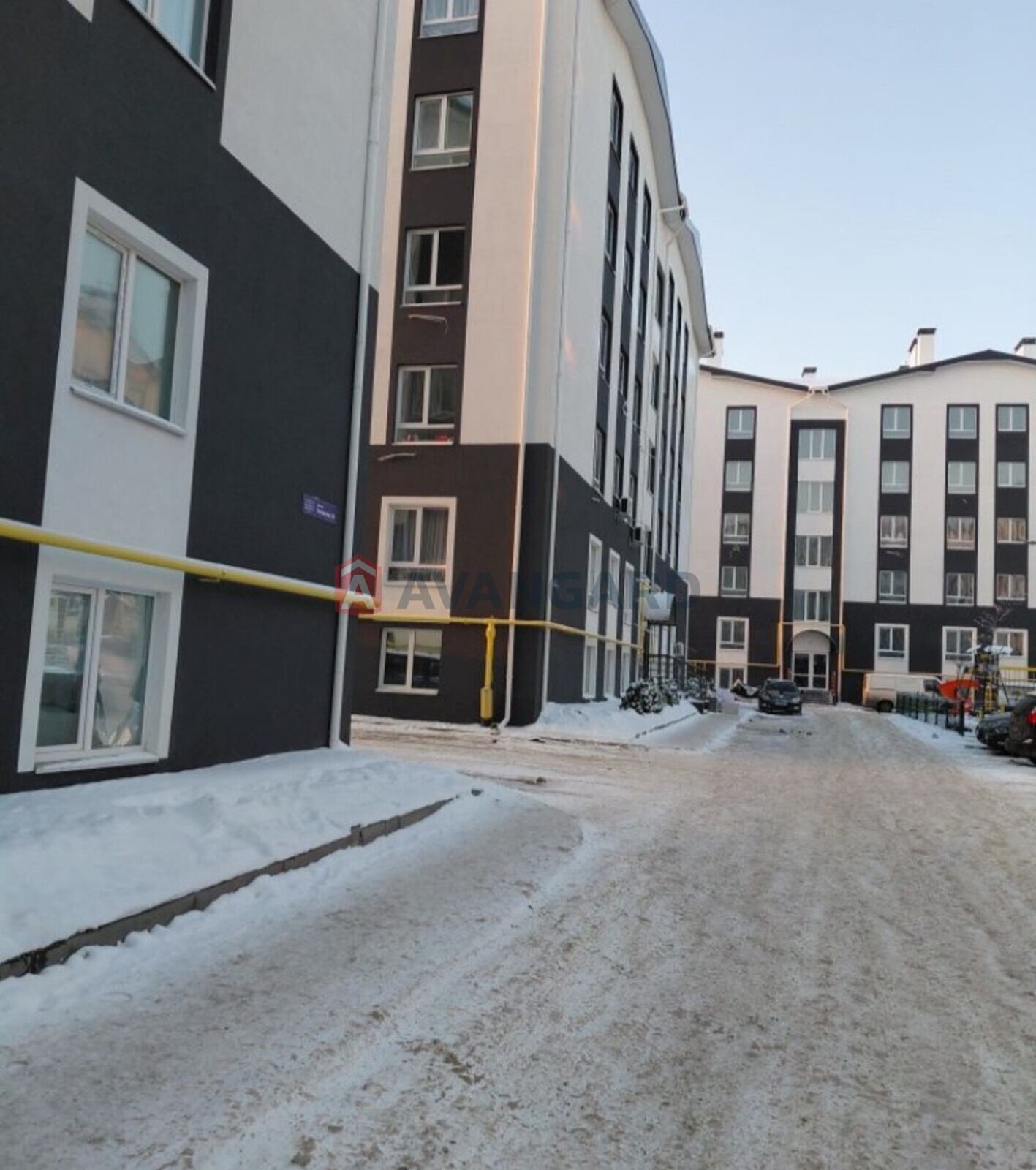 1 ��. ��������, 23/-/- ��. �., 3/6 ������ ���� 4