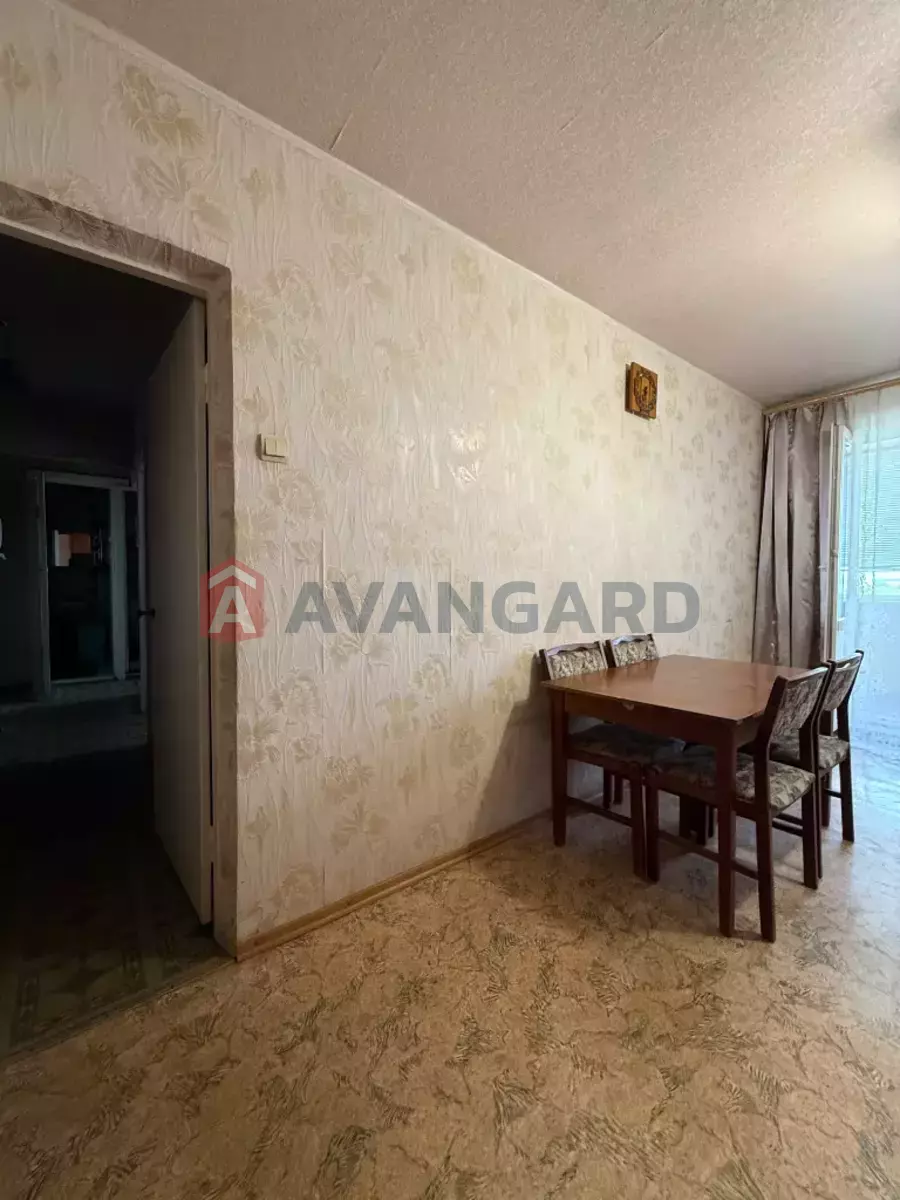 2 ����. ��������, 56/28/8 ��. �., 11/16 ���� ���� 30