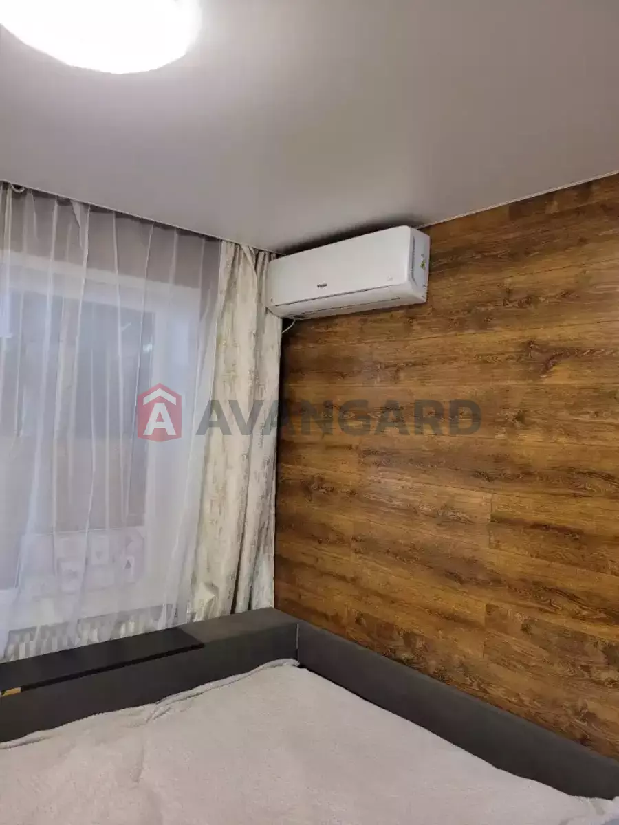 3 ����. ��������, 70/42/10 ��. �., 4/12 ���� ���� 16