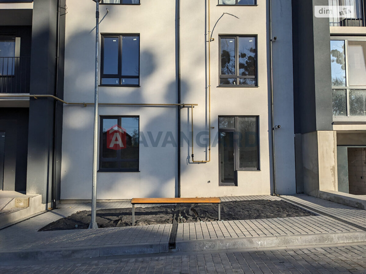 1 ����. ��������, 40/19/11 ��. �., 1/4 ���� ���� 18