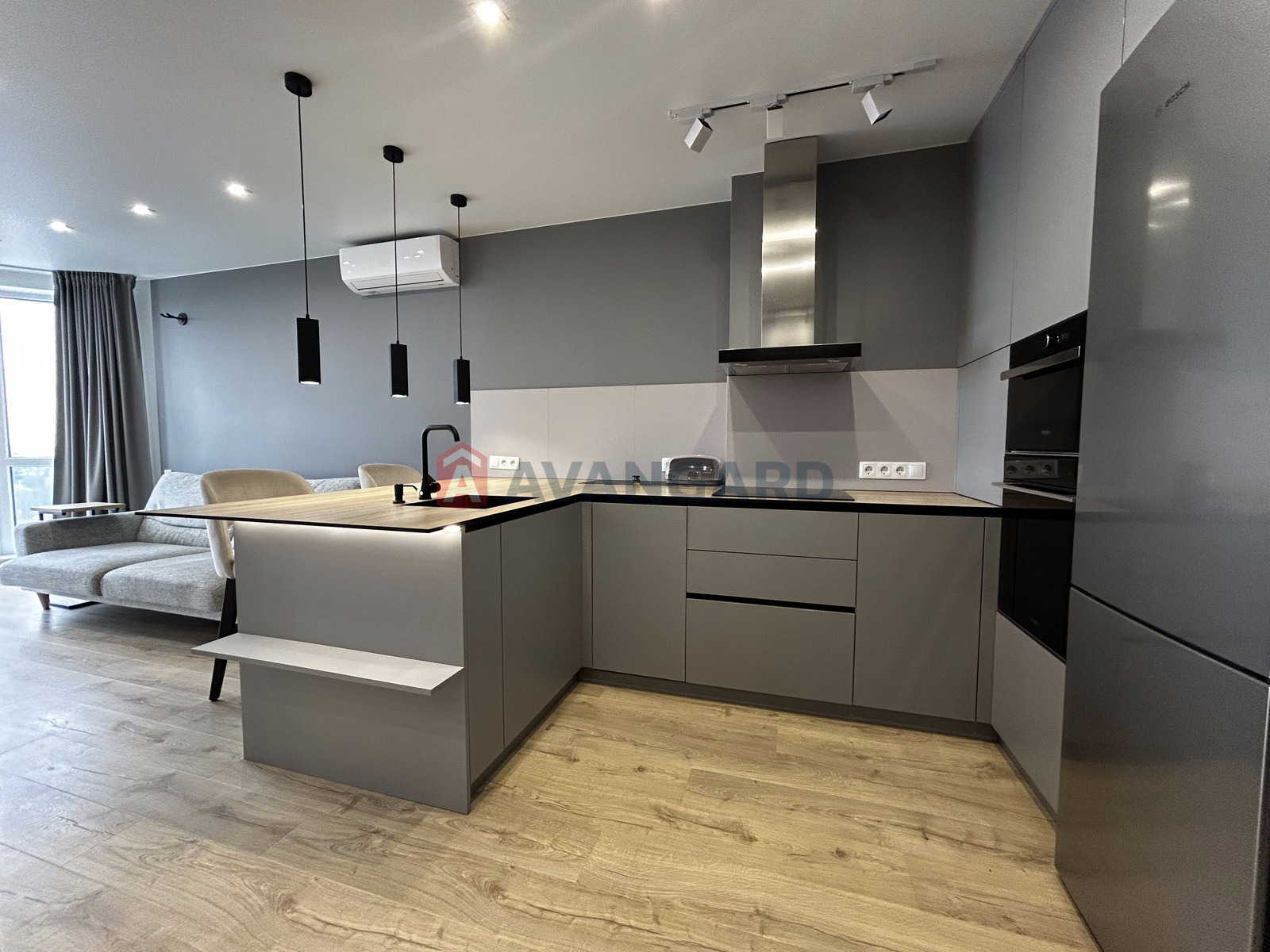 1 ����. ��������, 47/14/17 ��. �., 12/15 ���� ���� 7