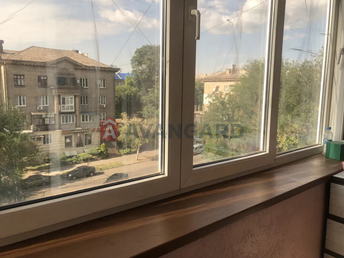 2 ��. ��������, 56/-/8 ��. �., 4/5 ������ ���� 7