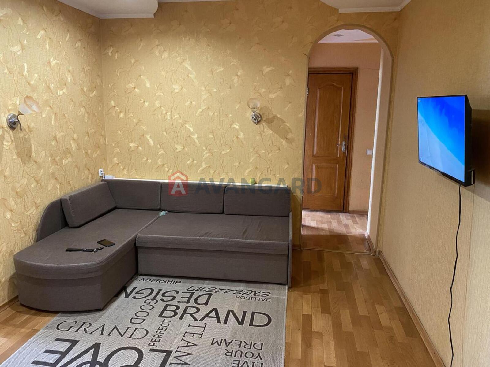 3 ��. ��������, 74/43/8 ��. �., 4/16 ������ ���� 1