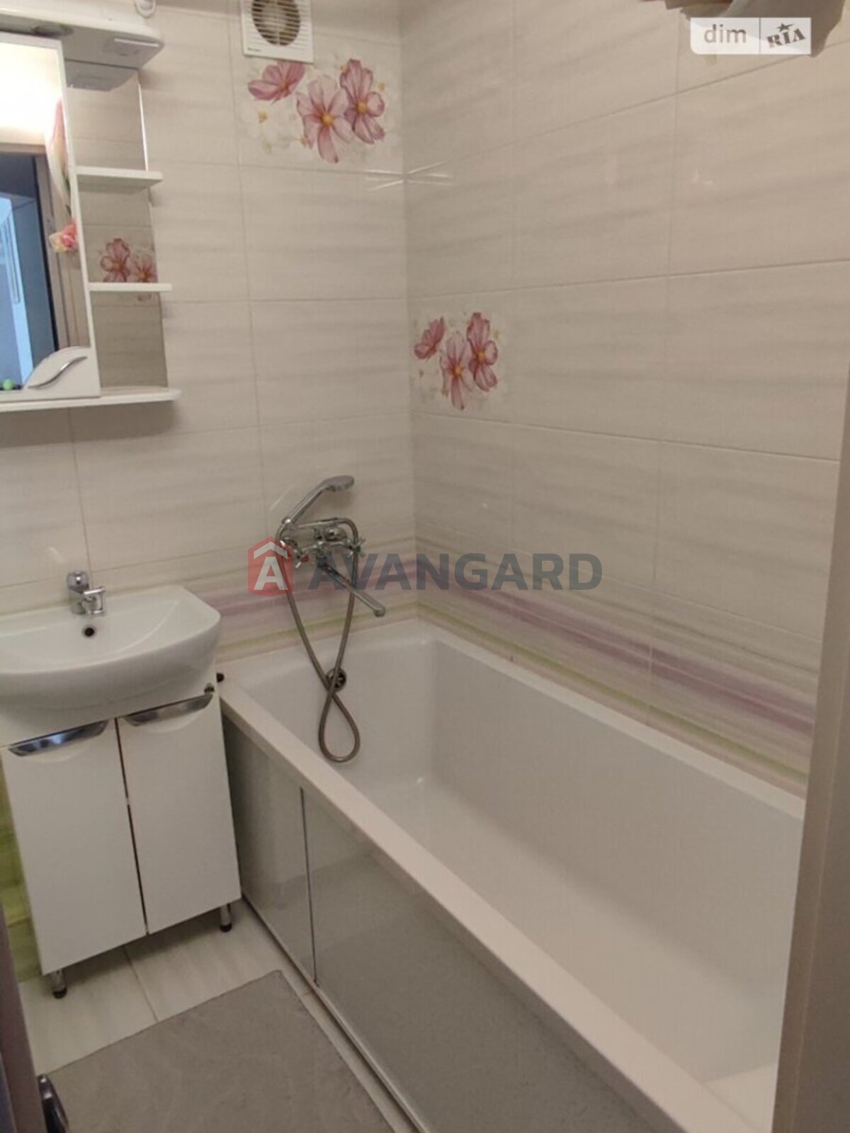 1 ��. ��������, 35/18/7 ��. �., 1/9 ������ ���� 5