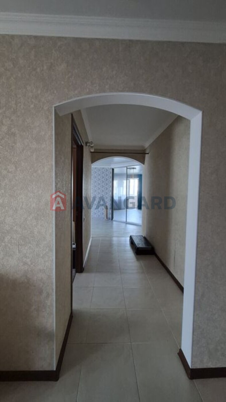 3 ��. ��������, 68/-/9 ��. �., 6/9 ������ ���� 3