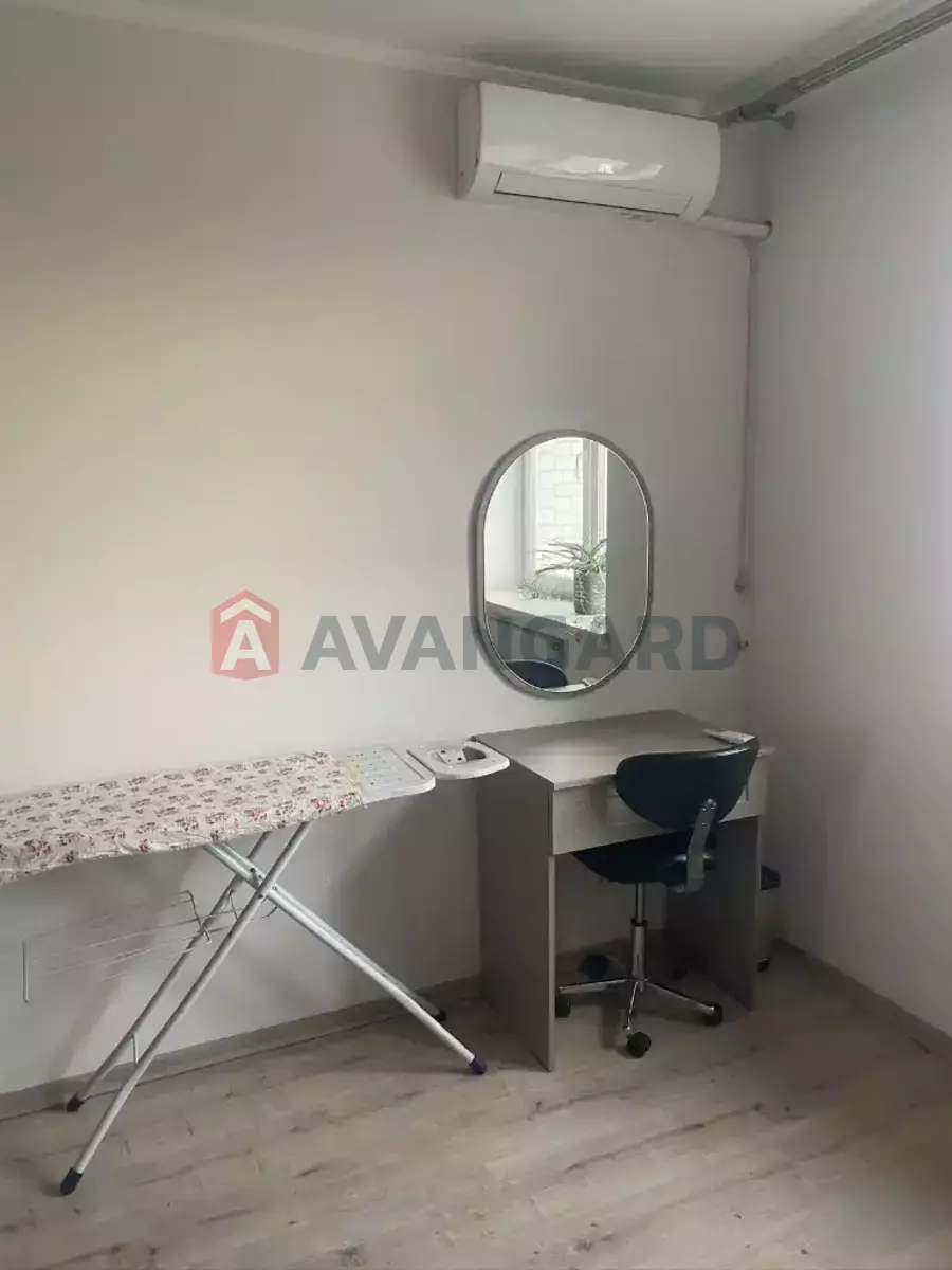 3 ����. ��������, 99/-/12 ��. �., 13/17 ���� ���� 15