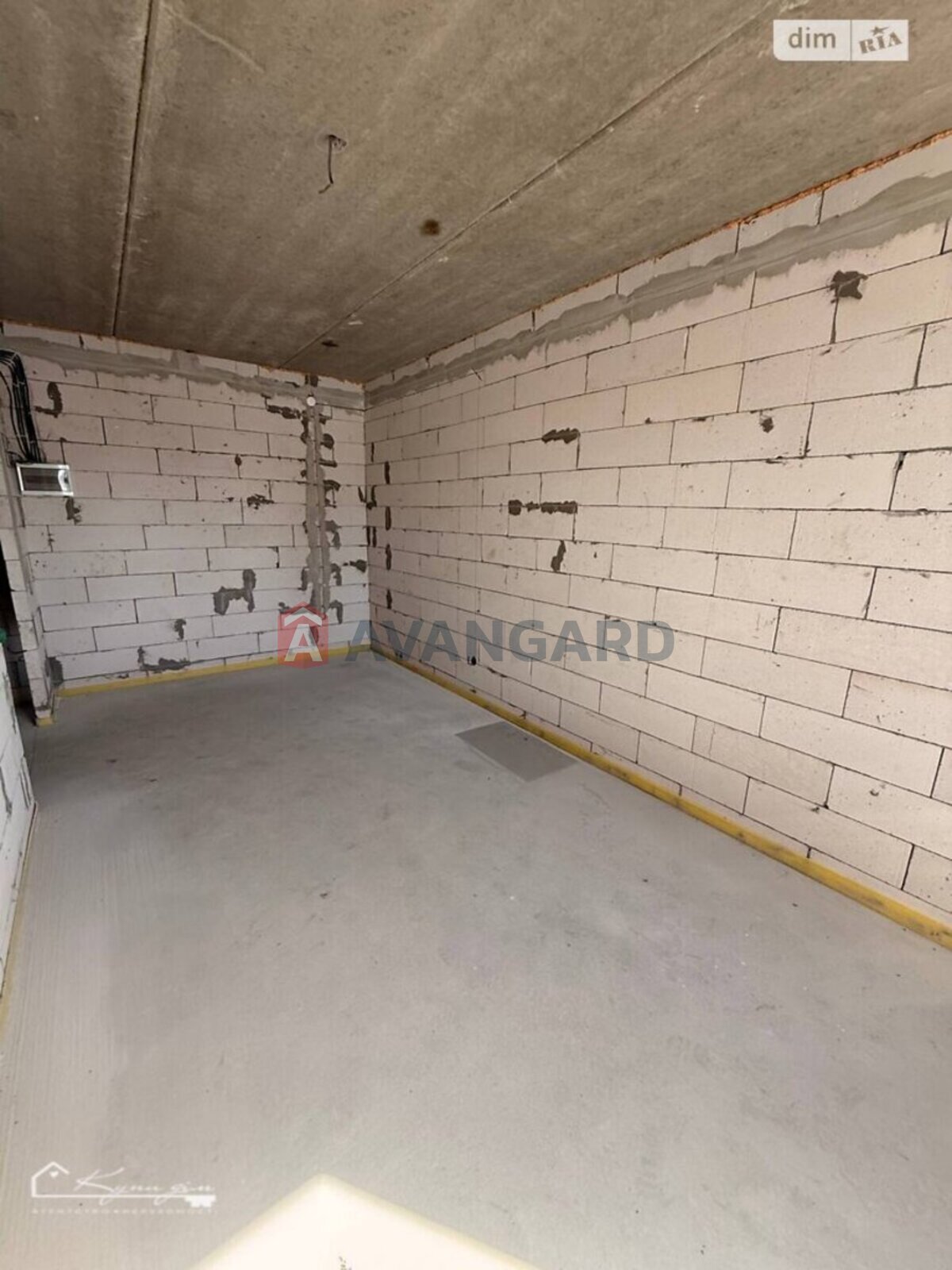 1 ��. ��������, 41/-/- ��. �., 2/10 ������ ���� 4