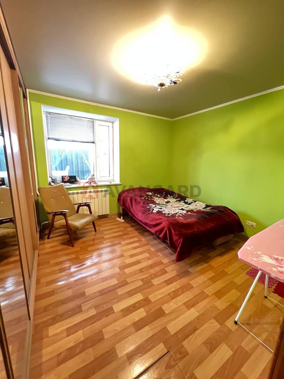 2 ��. ��������, 51/32/9 ��. �., 6/14 ������ ���� 9