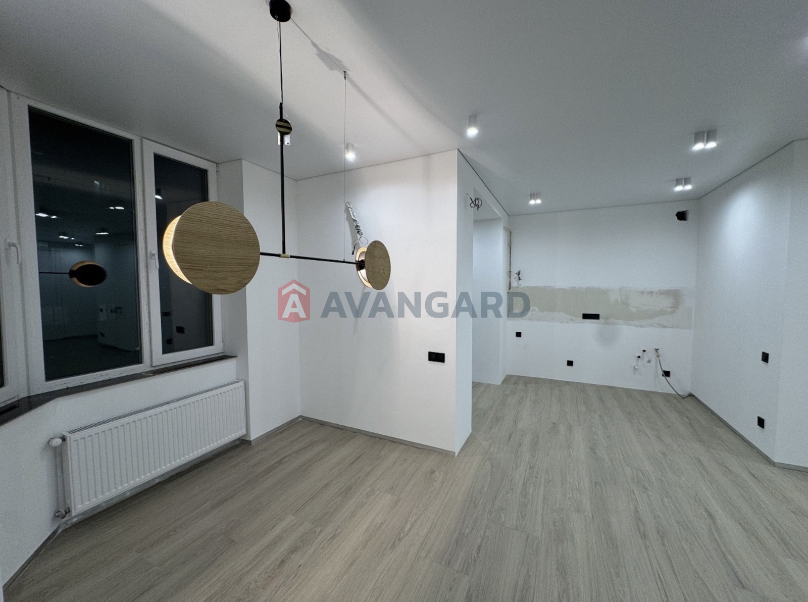 3 ��. ��������, 76/40/32 ��. �., 6/10 ������ ���� 6