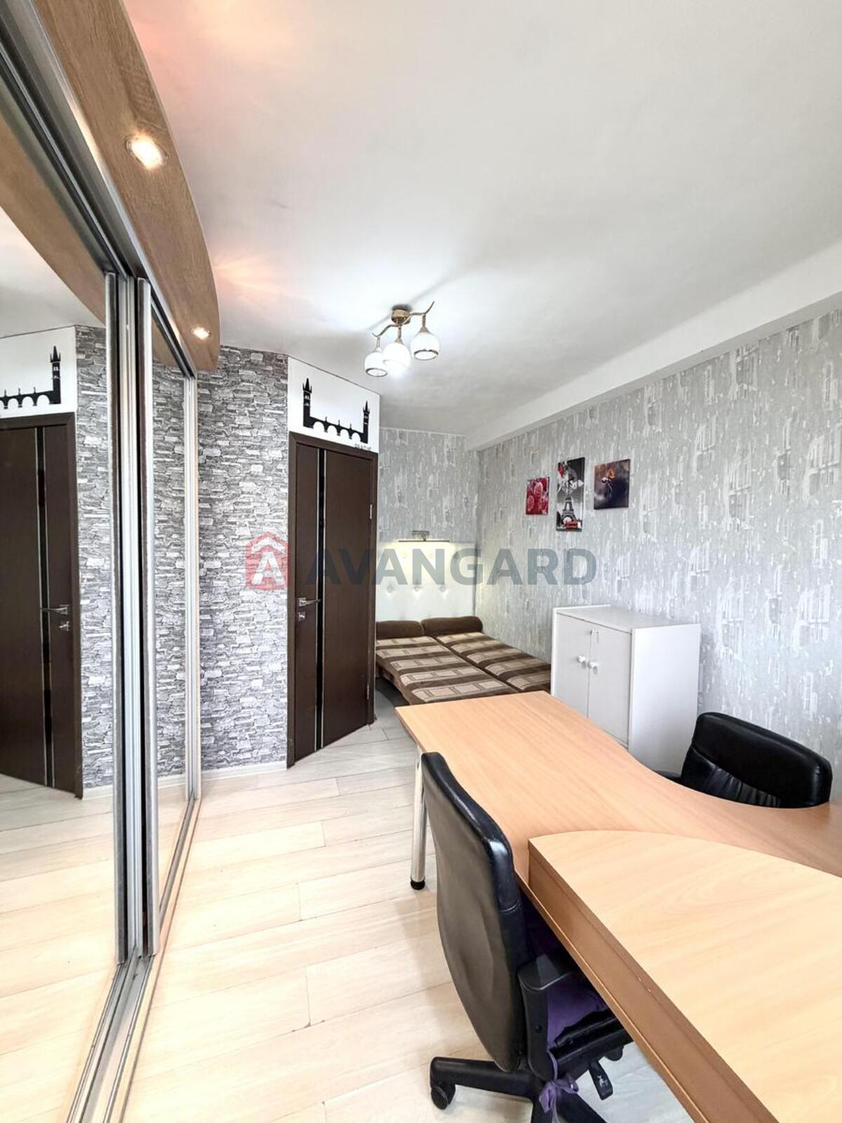 3 ��. ��������, 60/44/7 ��. �., 3/5 ������ ���� 5